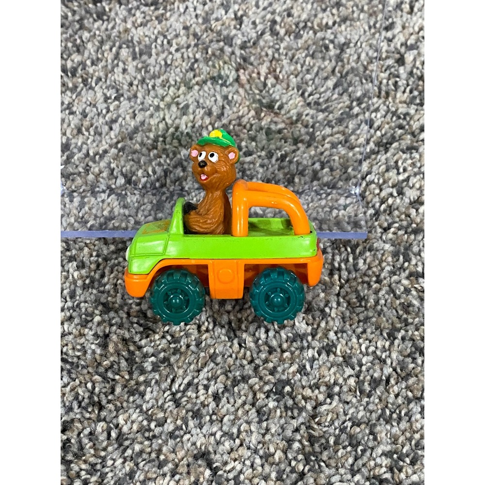 Toy Car Tyco Muppets Fozzie Bear Jeep Orange Green Good Vintage 1997 OS